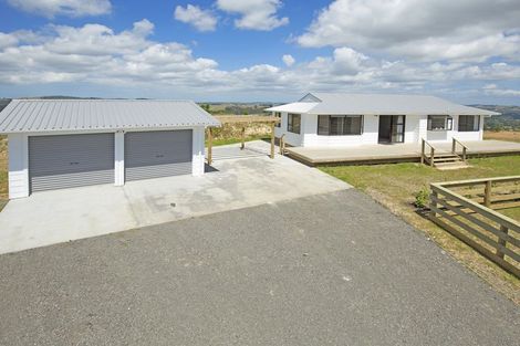 Photo of property in 1400 Kaipara Coast Highway, Kaukapakapa, 0984