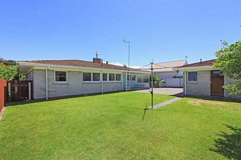 Photo of property in 37 Bill Hercock Street, Pirimai, Napier, 4112