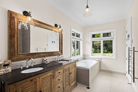 Photo of property in 28 Awanui Crescent, Matakana, Warkworth, 0985