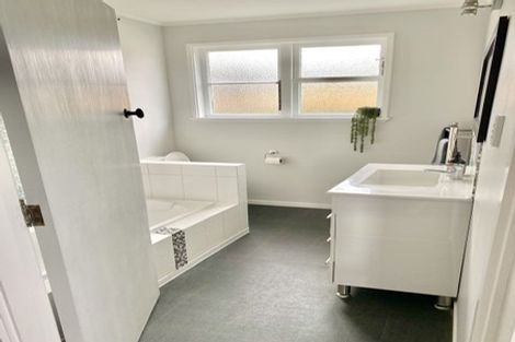 Photo of property in 80 Fairfield Road, Fairfield, Hamilton, 3214