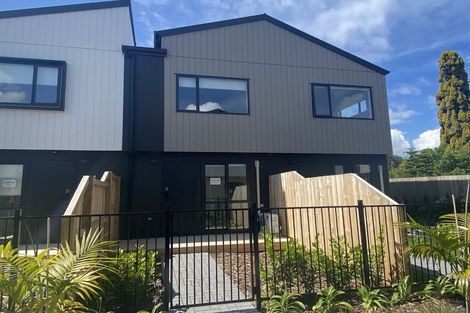 Photo of property in 24 Paetai Lane, Te Atatu Peninsula, 0610