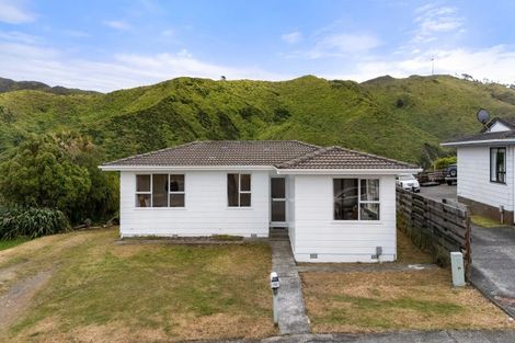 Photo of property in 296 Mitchell Street, Brooklyn, Wellington, 6021