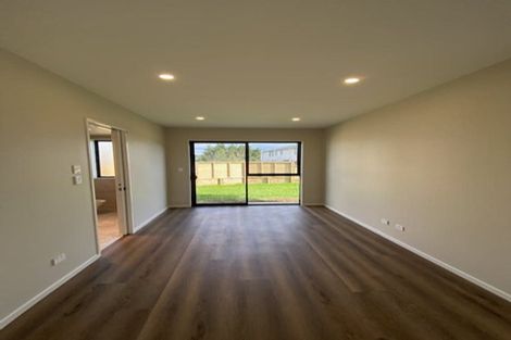 Photo of property in 5 Bendridge Street, Flat Bush, Auckland, 2019