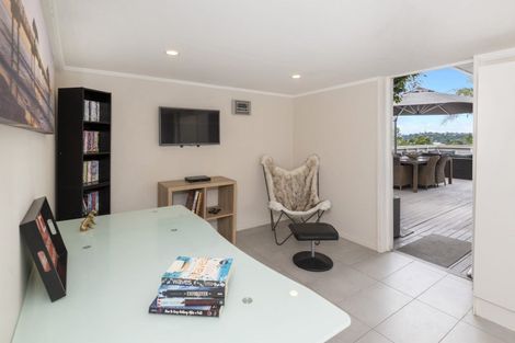 Photo of property in 2/188 Clovelly Road, Bucklands Beach, Auckland, 2012