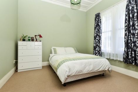 Photo of property in 15 Myrtle Street, Hamilton East, Hamilton, 3216