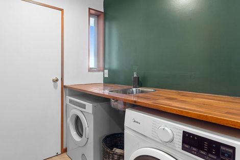 Photo of property in 106 Hawke Street, New Brighton, Christchurch, 8083