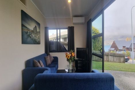 Photo of property in 25 Sainsbury Road, Fernhill, Queenstown, 9300