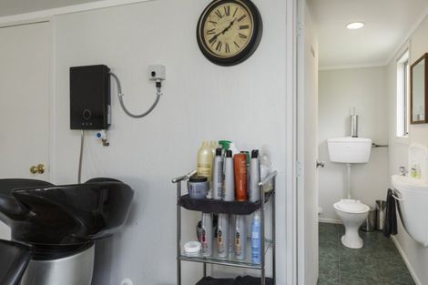 Photo of property in 7 Cedar Grove, Highbury, Palmerston North, 4412