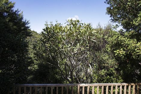 Photo of property in 128 Lone Kauri Road, Karekare, Auckland, 0772