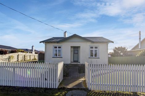 Photo of property in 28 Harris Street, Waimate, 7924