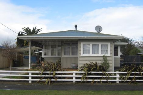 Photo of property in 16 Freyberg Street, Solway, Masterton, 5810