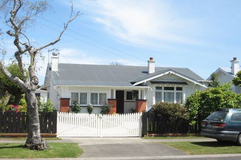 Photo of property in 37 Grey Street, College Estate, Whanganui, 4500