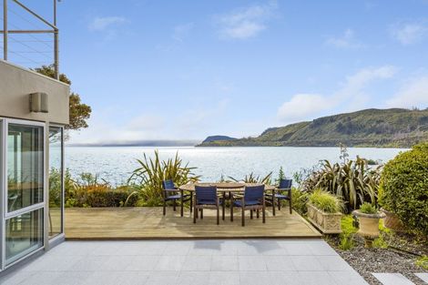 Photo of property in 26 Whakamoenga Point, Acacia Bay, Taupo, 3385