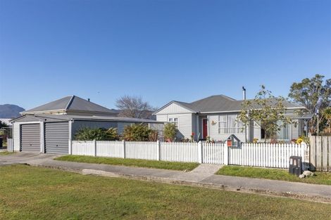 Photo of property in 58 Wakefield Street, Westport, 7825