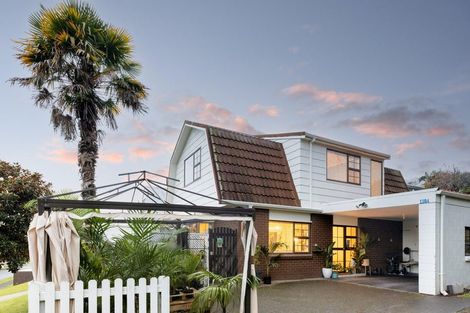 Photo of property in 118a Sutherland Road, Brookfield, Tauranga, 3110