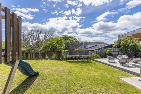 Photo of property in 89 Martin Road, Paraparaumu Beach, Paraparaumu, 5032
