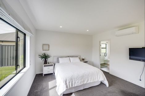 Photo of property in 16 Napier Street, Jervoistown, Napier, 4112