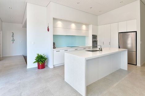 Photo of property in 38 Manhattan Rise, Orewa, 0931