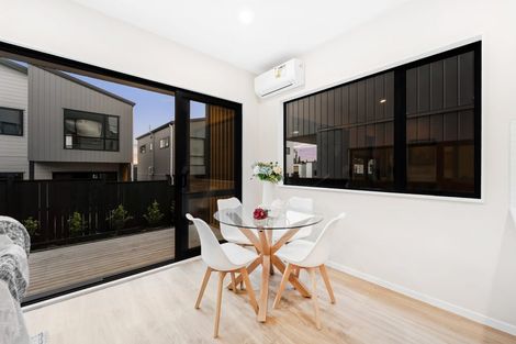 Photo of property in 20 Don Oliver Lane, Glen Eden, 0602