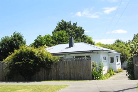 Photo of property in 17 Hawford Road, Opawa, Christchurch, 8023