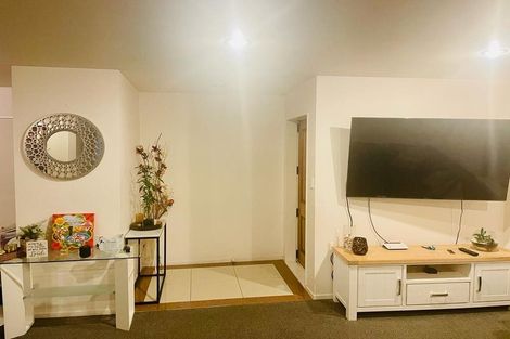 Photo of property in 31 Tiri Tiri Road, Birkdale, Auckland, 0626