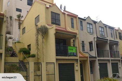 Photo of property in 25 Ballantrae Place, Thorndon, Wellington, 6011