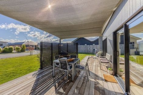 Photo of property in 20 Pounamu Avenue, Albert Town, Wanaka, 9305