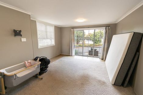 Photo of property in 229 Shakespeare Street, Leamington, Cambridge, 3432