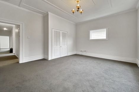 Photo of property in 42 Rolleston Street, Mount Cook, Wellington, 6021