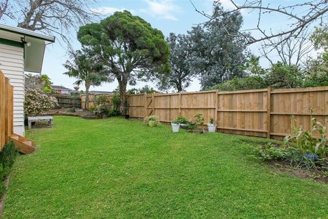 Photo of property in 1/8 Beldon Place, Pakuranga Heights, Auckland, 2010