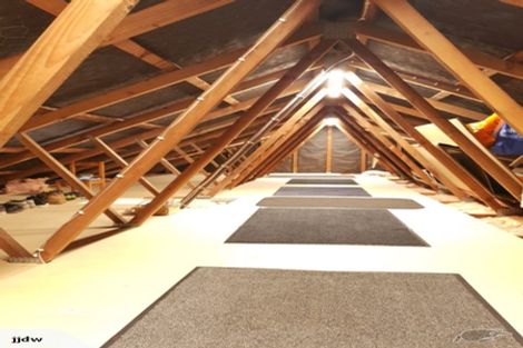 Photo of property in 35 Claverdon Drive, Massey, Auckland, 0614