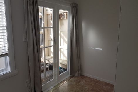 Photo of property in 2/142 Britomart Street, Berhampore, Wellington, 6023