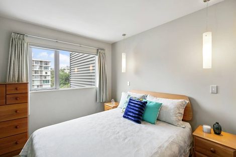 Photo of property in Montreaux Apartments, 10e/164 The Terrace, Wellington Central, Wellington, 6011