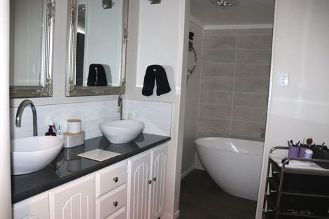 Photo of property in 191 Hakanoa Street, Huntly, 3700