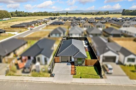 Photo of property in 5 Cousins Street, Woodend, 7691