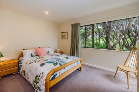 Photo of property in 2 Ocean Vista Lane, Paraparaumu, 5032