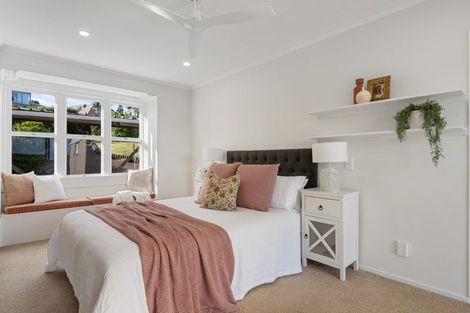 Photo of property in 5 Churchill Road, Murrays Bay, Auckland, 0630