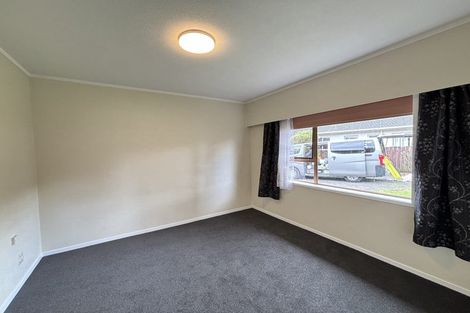 Photo of property in 18 Mcleod Road, Weymouth, Auckland, 2103