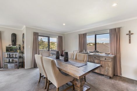 Photo of property in 12 Arthur Carwen Place, Pukekohe, 2120