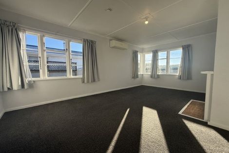 Photo of property in 9-11 Raleigh Street, Vogeltown, New Plymouth, 4310