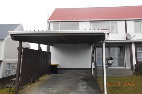 Photo of property in 27 Hollydale Grove, Churton Park, Wellington, 6037