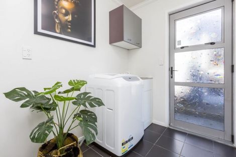 Photo of property in 50 Stokes Valley Road, Stokes Valley, Lower Hutt, 5019