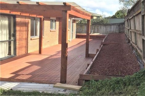 Photo of property in 22 Greenberry Drive, Ranui, Auckland, 0612