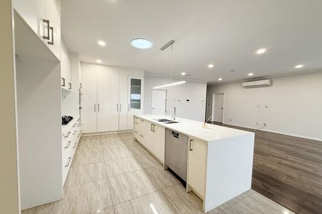 Photo of property in 33 Castlebane Drive, Flat Bush, Auckland, 2019