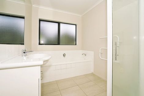 Photo of property in 127 Wallace Road, Temple View, Hamilton, 3289