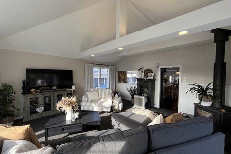 Photo of property in 101 Fraser Street, Wainuiomata, Lower Hutt, 5014