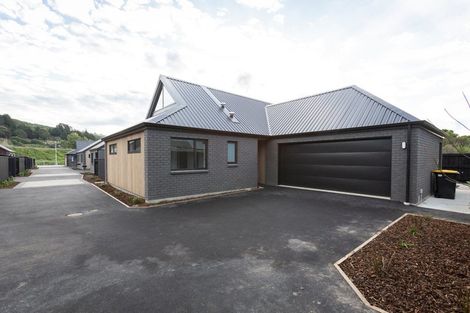 Photo of property in 4/11 Truscotts Road, Heathcote Valley, Christchurch, 8022