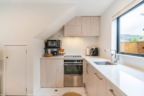 Photo of property in 3/123 Cambridge Terrace, Fairfield, Lower Hutt, 5011