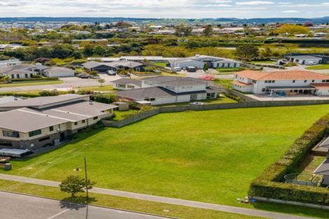 Photo of property in 5 Coprosma Crescent, Waipahihi, Taupo, 3330