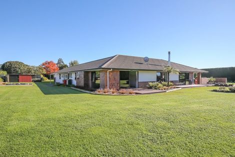 Photo of property in 47 Pohutukawa Drive, Levin, 5571